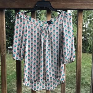 1/2 sleeve printed blouse ✨ Size: M, rue21